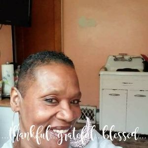 Meet your Posher, Sharon